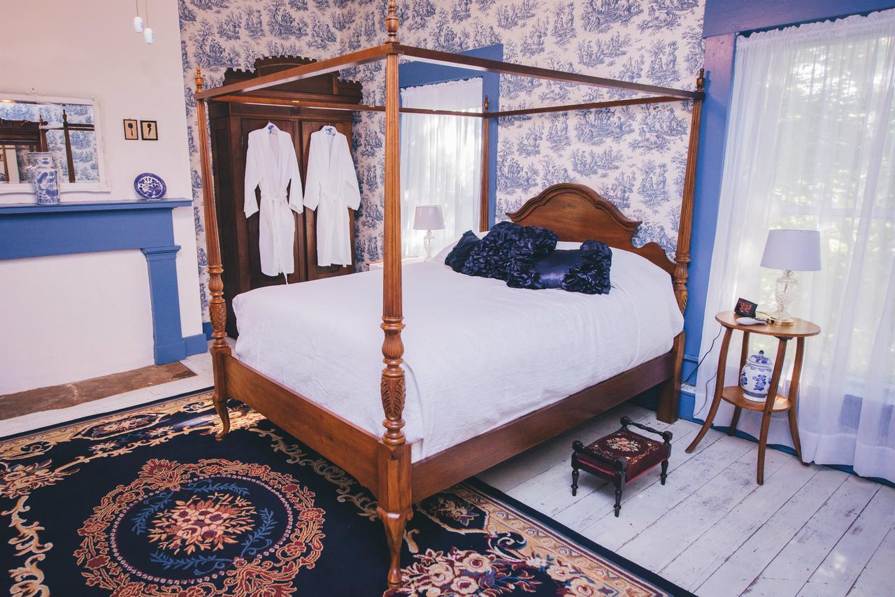 Old Caledonian Bed & Breakfast Ngoại thất bức ảnh