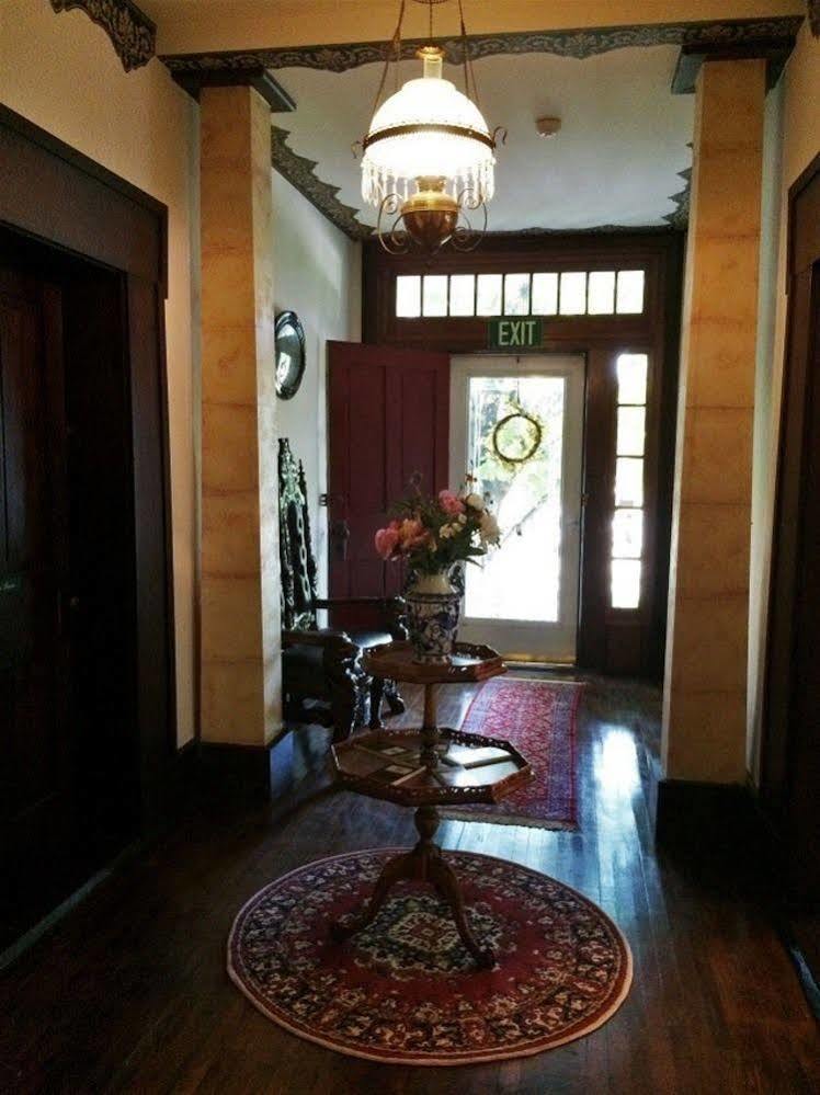 Old Caledonian Bed & Breakfast Ngoại thất bức ảnh