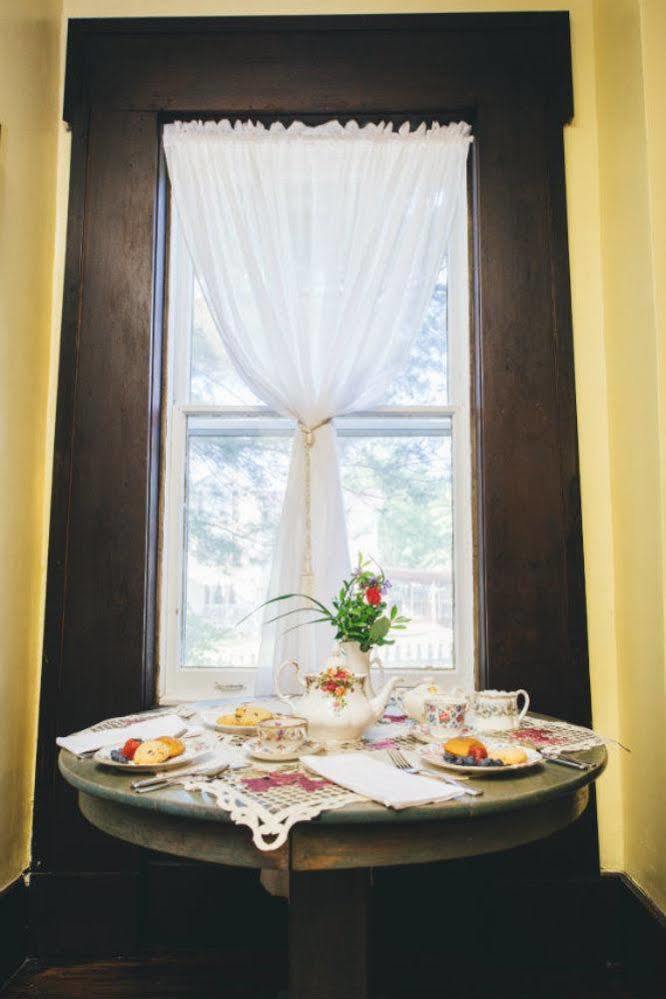 Old Caledonian Bed & Breakfast Ngoại thất bức ảnh
