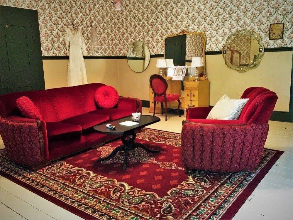 Old Caledonian Bed & Breakfast Ngoại thất bức ảnh